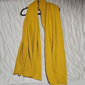 Studio Mustard Yellow Scarf